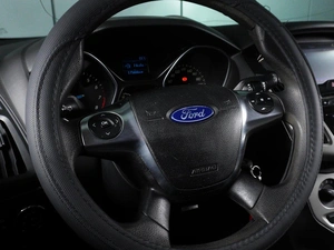 Хетчбэк Ford Focus 2012 года, 1040000 рублей, Минеральные Воды