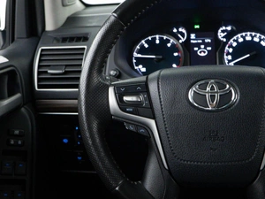 Внедорожник Toyota Land Cruiser Prado 2019 года, 5427077 рублей, Москва