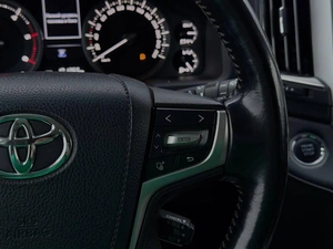 Внедорожник Toyota Land Cruiser 2020 года, 7599000 рублей, Ижевск