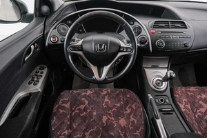 Хетчбэк Honda Civic 2008 года, 749000 рублей, Красноярск