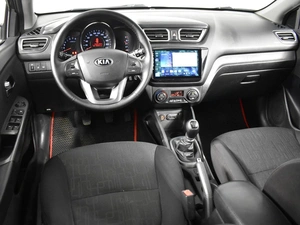 Седан Kia Rio 2013 года, 815200 рублей, Казань