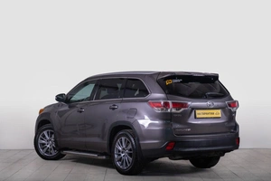 Внедорожник Toyota Highlander 2014 года, 3019000 рублей, Томск