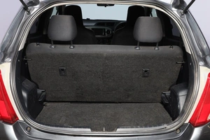 Хетчбэк Toyota Vitz 2011 года, 599000 рублей, Новосибирск