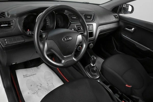 Седан Kia Rio 2015 года, 979000 рублей, Челябинск