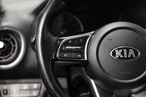 Седан Kia Cerato 2018 года, 1899000 рублей, Новосибирск