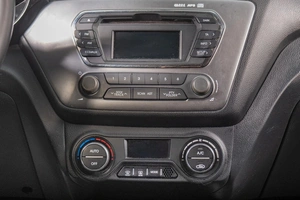 Седан Kia Rio 2012 года, 929000 рублей, Томск