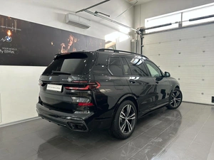 Внедорожник BMW X7 2024 года, 15007500 рублей, Новосибирск