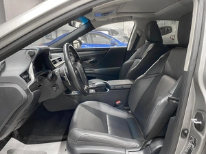 Седан Lexus ES 2020 года, 4699000 рублей, Красноярск