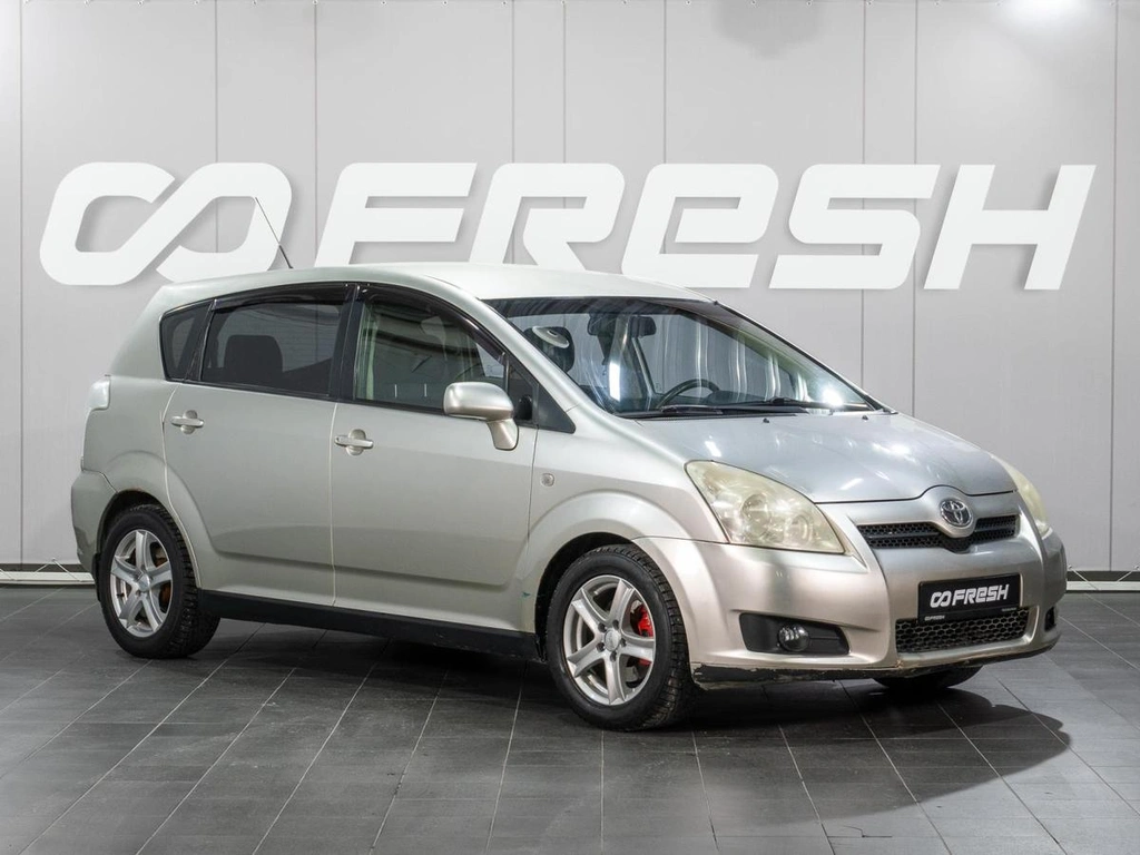Минивэн Toyota Corolla Verso 2007 года, 699000 рублей, Сургут