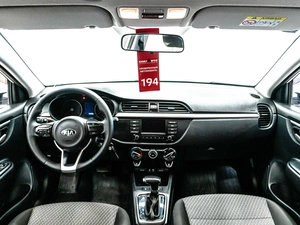 Седан Kia Rio 2018 года, 1519000 рублей, Красноярск