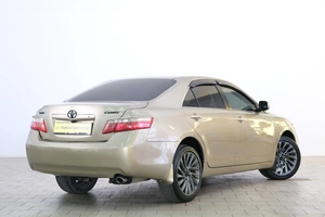 Седан Toyota Camry 2006 года, 1219000 рублей, Омск