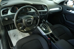 Седан Audi A4 2011 года, 1149000 рублей, Омск