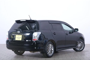 Универсал Toyota Corolla Fielder 2012 года, 1339000 рублей, Омск