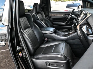 Минивэн Toyota Alphard 2019 года, 4349000 рублей, Кирилловка
