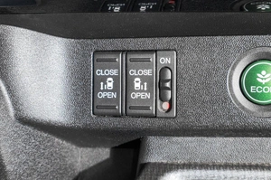 Минивэн Honda Stepwgn 2016 года, 2049000 рублей, Барнаул