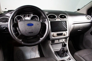 Седан Ford Focus 2011 года, 819000 рублей, Сургут