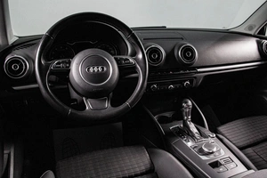 Седан Audi A3 2016 года, 1939000 рублей, Сургут