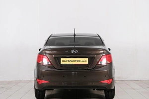 Седан Hyundai Solaris 2016 года, 1349000 рублей, Красноярск