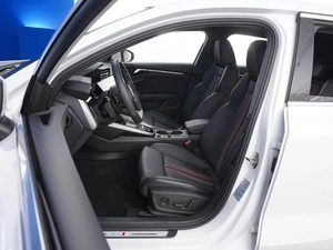 Хетчбэк Audi A3 2022 года, 3151444 рублей, Москва