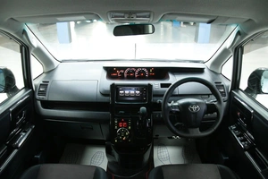 Минивэн Toyota Noah 2011 года, 1498000 рублей, Солонцы