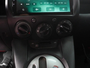 Хетчбэк Mazda 2 2009 года, 629000 рублей, Красный Пахарь