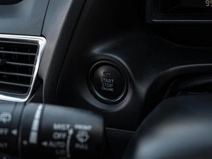 Хетчбэк Mazda Axela 2017 года, 1710000 рублей, Краснодар