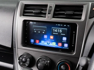 Хетчбэк Toyota Ractis 2013 года, 1049000 рублей, Тюмень