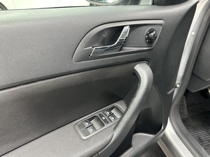 Внедорожник Skoda Yeti 2015 года, 1195000 рублей, Красноярск