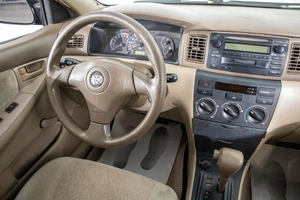 Седан Toyota Corolla 2003 года, 669000 рублей, Барнаул
