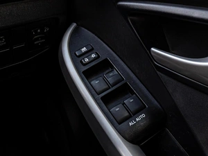Лифтбек Toyota Prius 2012 года, 1220000 рублей, Краснодар