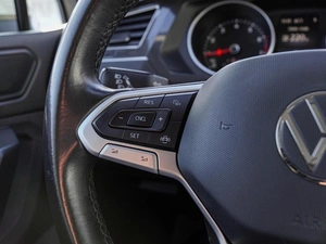 Внедорожник Volkswagen Tiguan 2021 года, 2659000 рублей, Волгоград