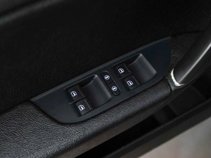 Внедорожник Volkswagen Touareg 2015 года, 2580055 рублей, Москва