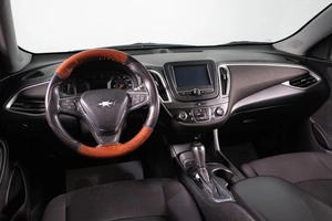 Седан Chevrolet Malibu 2017 года, 1269000 рублей, Сургут