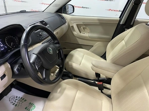 Универсал Skoda Fabia 2011 года, 695000 рублей, Красноярск