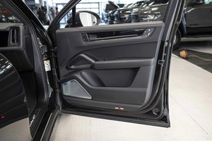 Внедорожник Porsche Cayenne Coupe 2025 года, 29685943 рублей, Москва