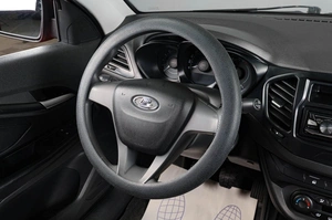 Седан ВАЗ (LADA) Vesta 2017 года, 919000 рублей, Тюмень