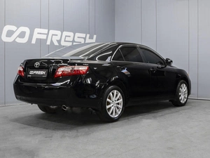 Седан Toyota Camry 2011 года, 1299000 рублей, Омск