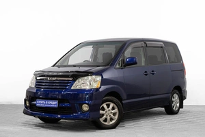 Минивэн Toyota Noah 2003 года, 959000 рублей, Барнаул