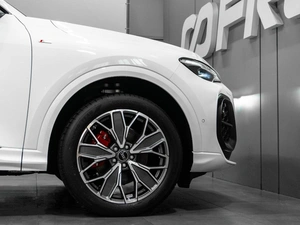 Внедорожник Audi Q5L 2026 года, 6350000 рублей, Тюмень