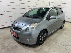 Хетчбэк Toyota Vitz 2006 года, 499000 рублей, Красноярск