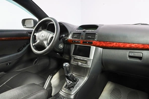 Седан Toyota Avensis 2004 года, 699000 рублей, Новосибирск