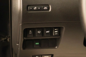 Внедорожник Nissan X-Trail 2017 года, 1799000 рублей, Челябинск