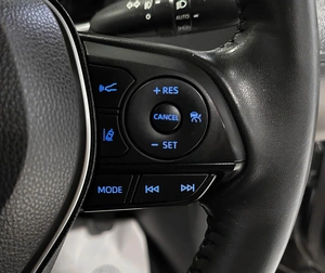 Внедорожник Toyota Corolla Cross 2021 года, 2697000 рублей, Красноярск