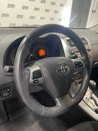 Седан Toyota Corolla 2010 года, 1150000 рублей, Красноярск