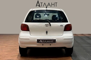 Хетчбэк Toyota Vitz 2004 года, 449000 рублей, Красноярск