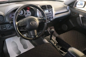 Внедорожник Toyota RAV4 2004 года, 949000 рублей, Омск