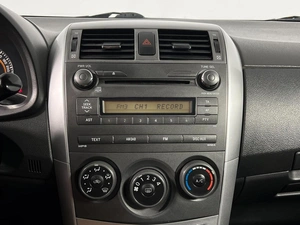 Седан Toyota Corolla 2012 года, 898900 рублей, Казань