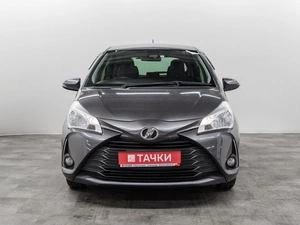 Хетчбэк Toyota Vitz 2019 года, 1000000 рублей, Красноярск