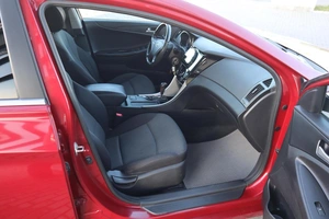 Седан Hyundai Sonata 2012 года, 1215000 рублей, Мирное