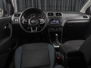 Седан Volkswagen Polo 2019 года, 1309000 рублей, Тюмень
